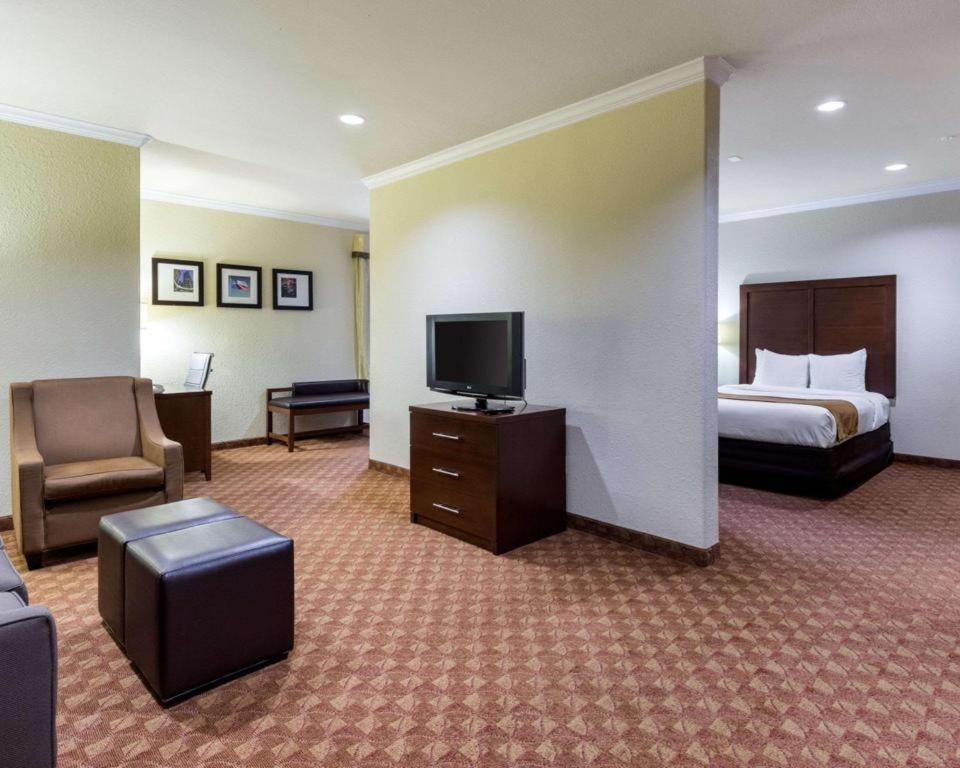 Comfort Suites Near Nasa - Clear Lake Webster Exterior foto